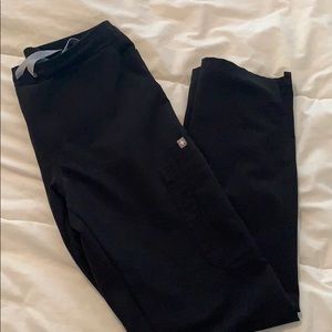 FIGS Yola Skinny Scrub Pants- Black